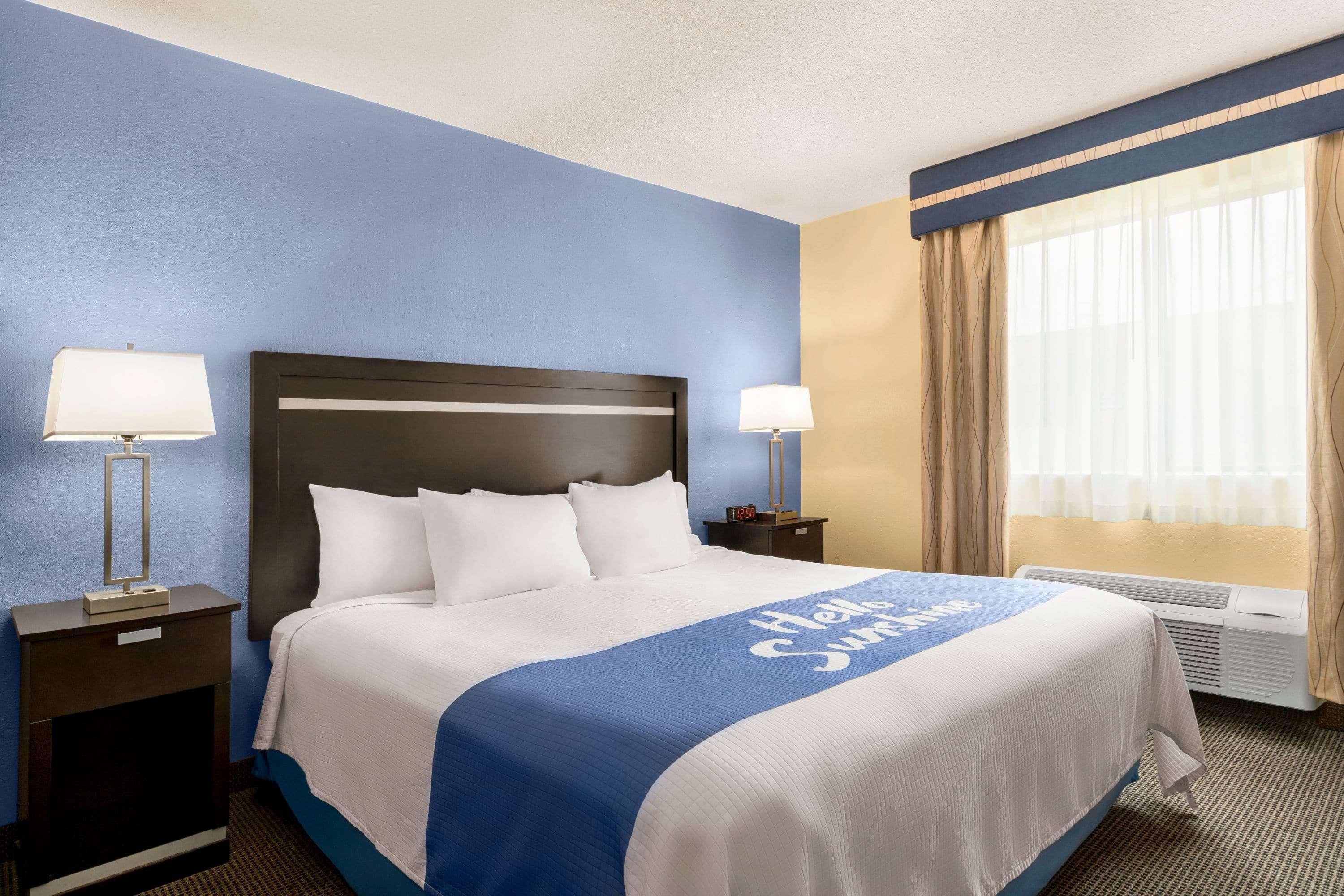 Days Inn By Wyndham Auburn/Finger Lakes Region מראה חיצוני תמונה