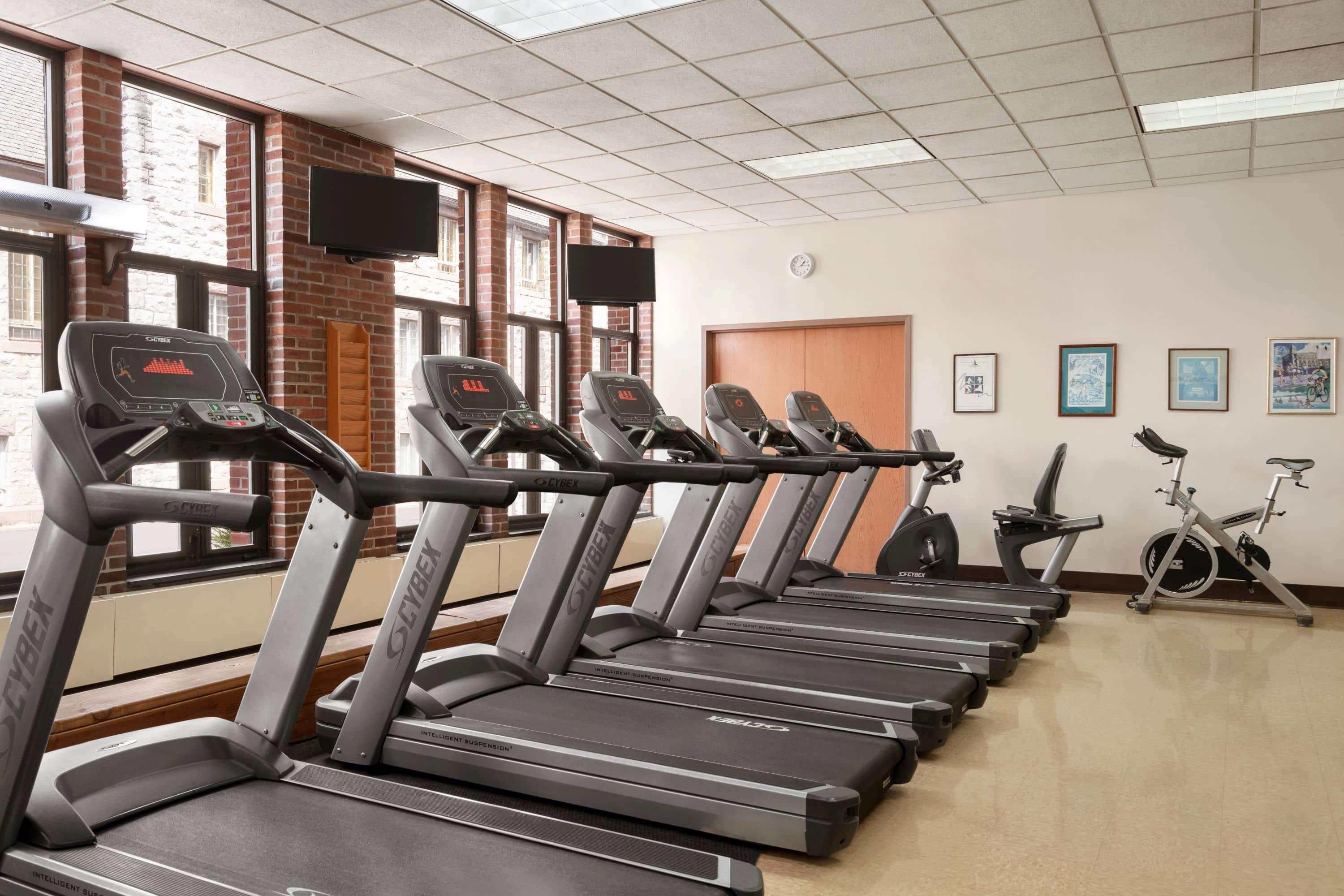Days Inn By Wyndham Auburn/Finger Lakes Region מראה חיצוני תמונה