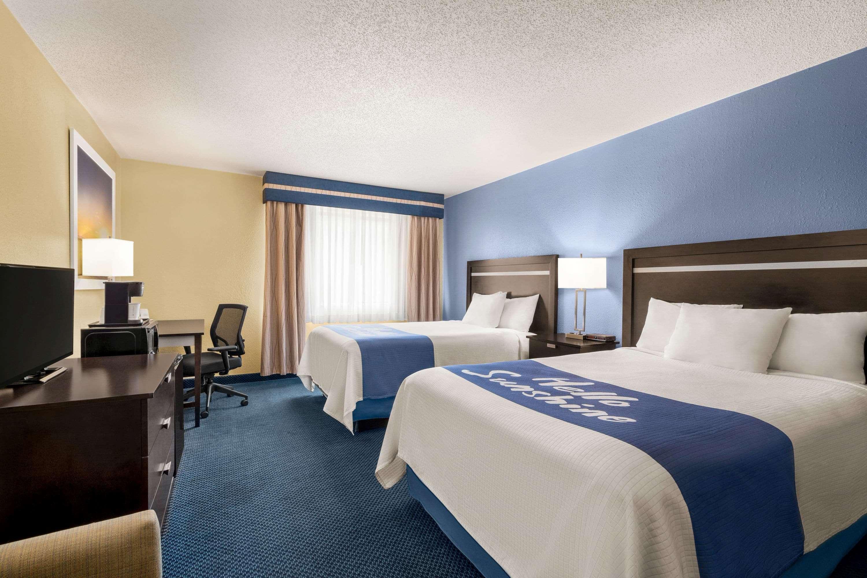 Days Inn By Wyndham Auburn/Finger Lakes Region מראה חיצוני תמונה