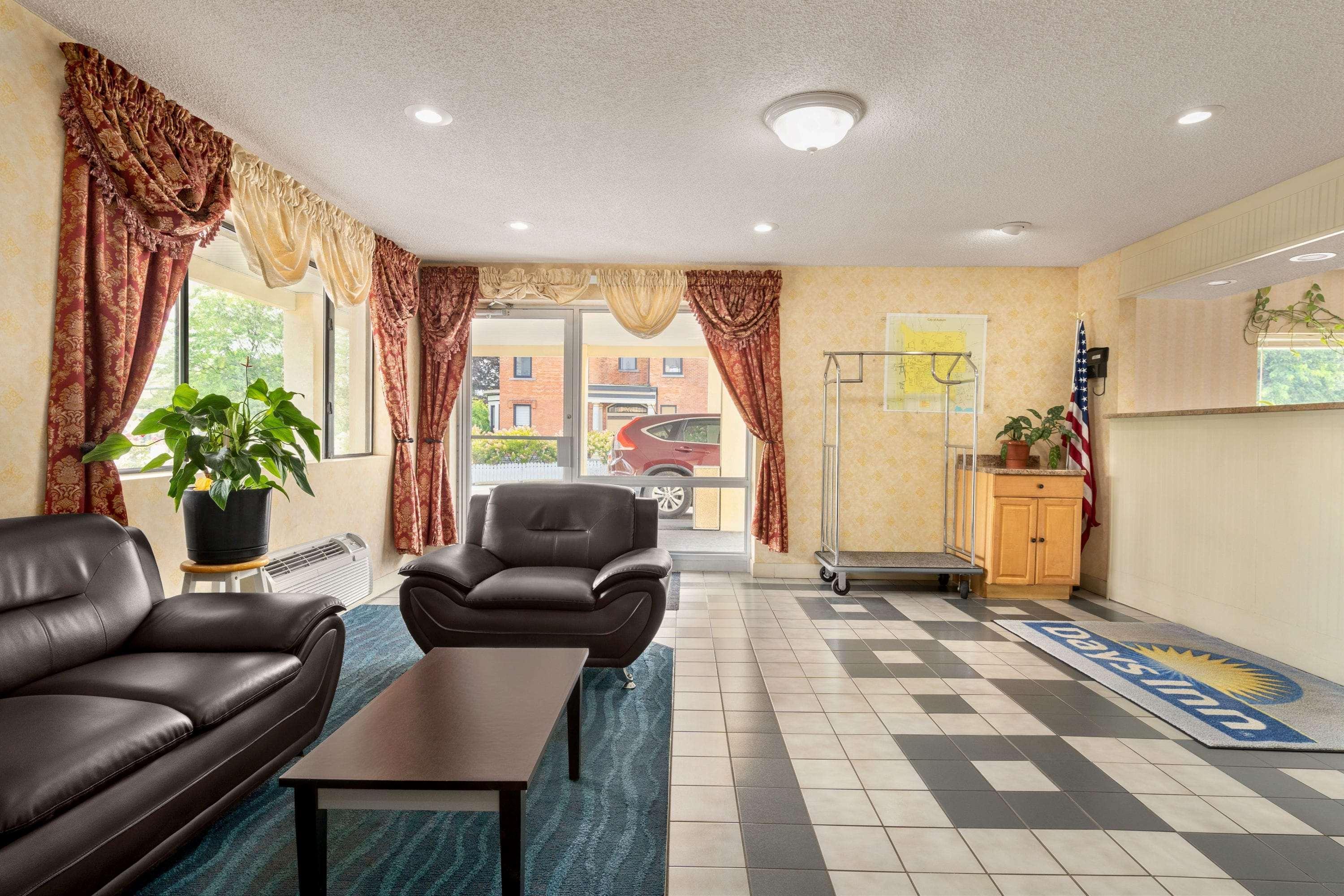 Days Inn By Wyndham Auburn/Finger Lakes Region מראה חיצוני תמונה